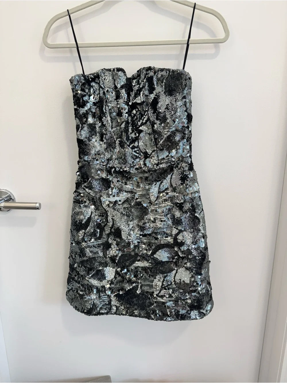 HELSI Silver & Black Floral Sequin Strapless Mini Dress | Size Small | Like New